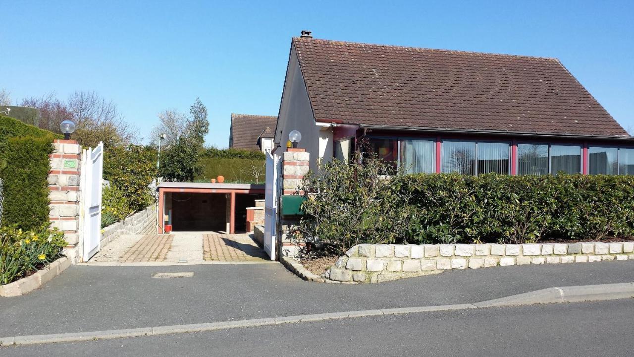 Chambre Privee Avec Salon, Garage Voiture, Velos, Motos Tourville-sur-Arques Exterior foto