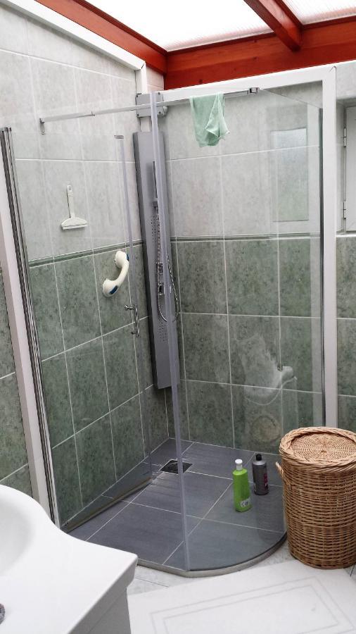 Chambre Privee Avec Salon, Garage Voiture, Velos, Motos Tourville-sur-Arques Exterior foto