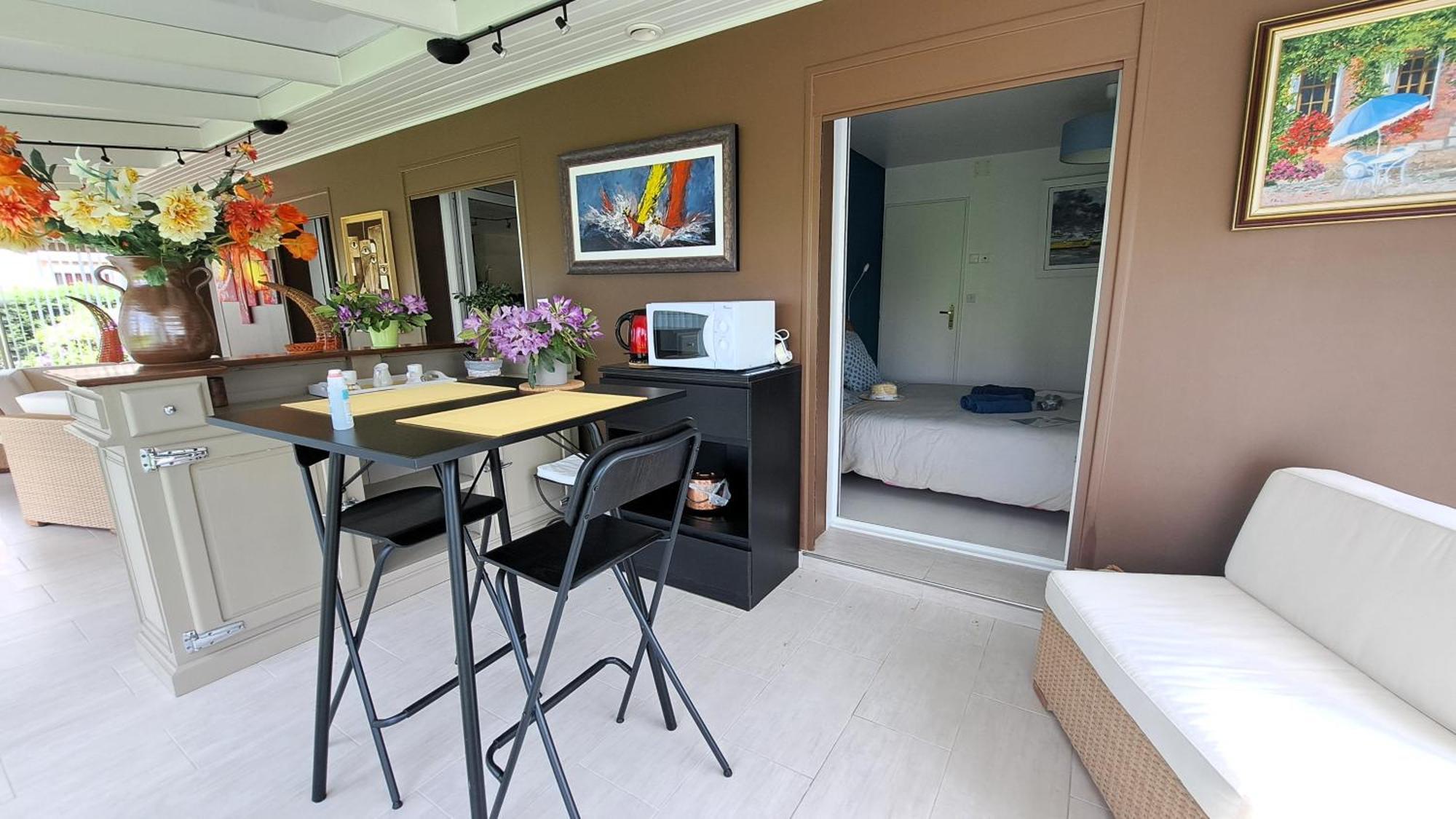 Chambre Privee Avec Salon, Garage Voiture, Velos, Motos Tourville-sur-Arques Exterior foto